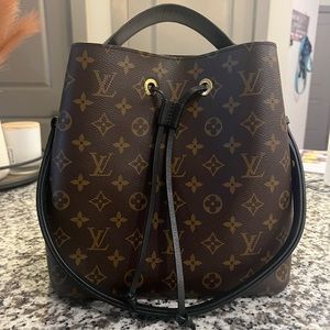 Louis Vuitton - Authentic Neo Noe